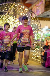 BIB: 18264, 16053
                            <button type="button" onclick="openModal(24741051)" class="btn btn-primary btn-sm float-right btn-popup" data-toggle="modal" data-target=".modal-high-quality">
                        <i class="fas fa-shopping-cart"></i> Add to Cart
                    </button>
                                            <button type="button" onclick="isThisMe(24741051, true)" class="btn btn-success btn-sm float-right btn-popup btn-isme hidden" data-toggle="tooltip" data-placement="bottom" title="นี่คือรูปของคุณใช่ไหม คลิกที่นี่เพื่อเอาเข้าอัลบั้ม">
                        <i class="fas fa-plus"></i> Add to album
                    </button>
                    <button type="button" onclick="isThisMe(24741051, false)" class="btn btn-warning btn-sm float-right btn-popup btn-isnotme hidden">
                        <i class="fas fa-ban"></i> Remove from album
                    </button>